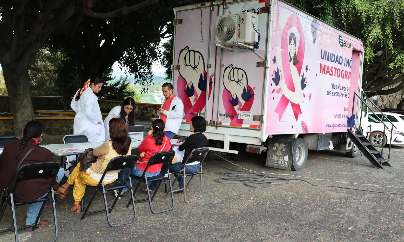 UAEM realiza actividades del mes rosa contra el cáncer de mama