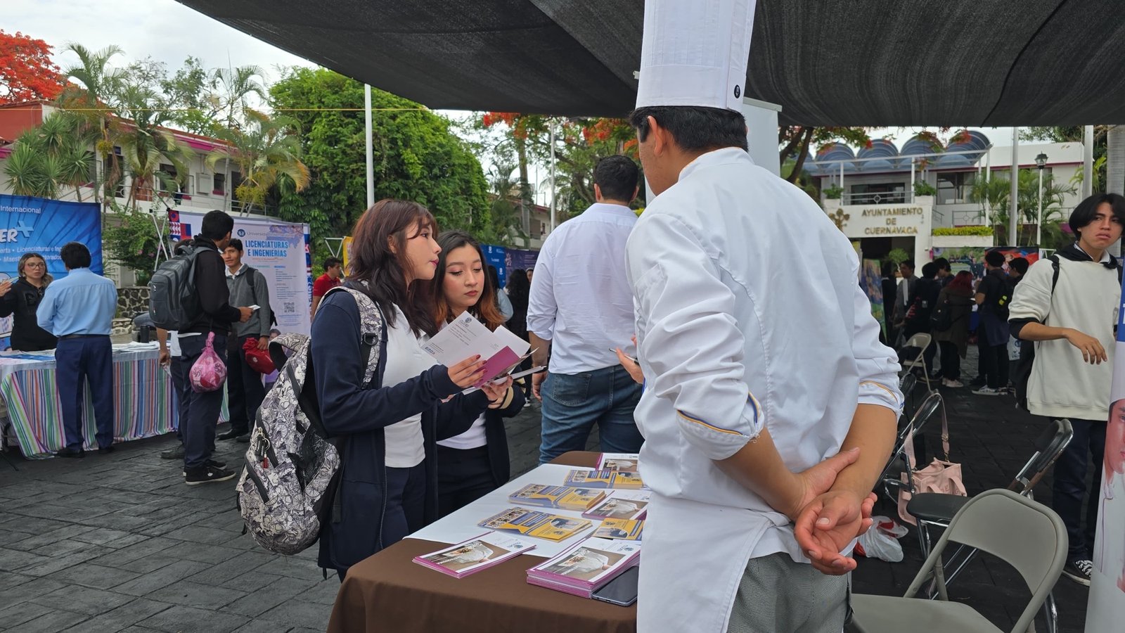 Más de 300 estudiantes participaron en la Feria Vocacional 2025, en el ...